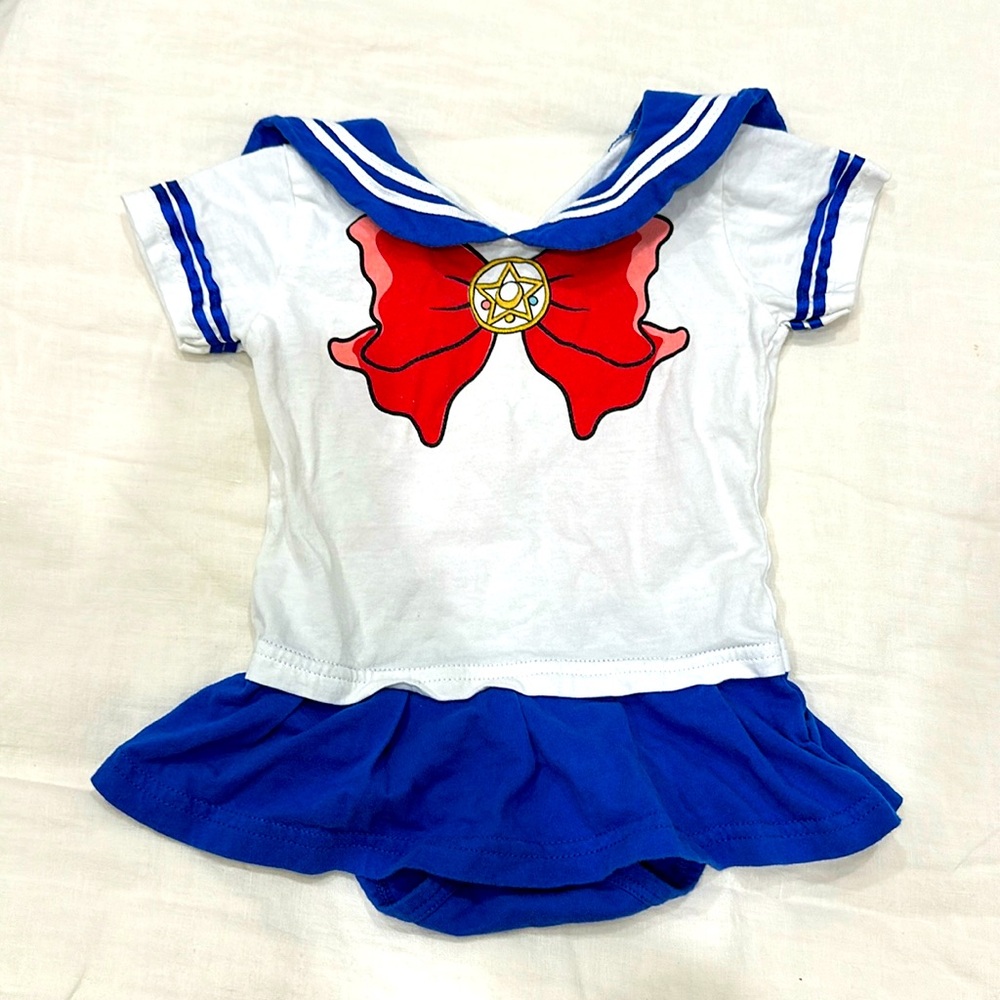 Sailor moon onesie with snap crotch closure. size 80 which is 12-24 mos